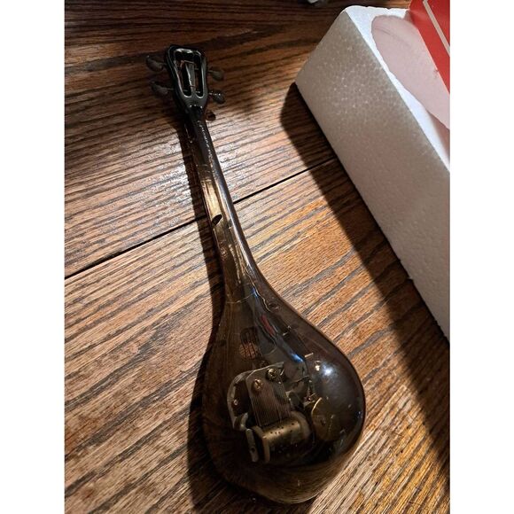 Vintage New Prestige Mandolin Music Box Hong Kong Handcrafted Plays Tomorrow 11" - Picture 4 of 5